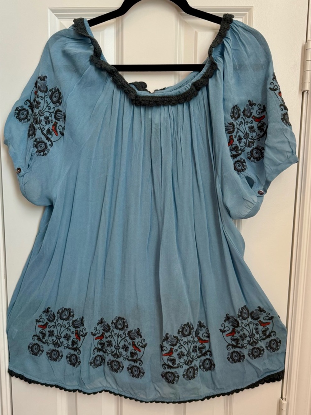 IVY JANE Blue Embroidered BOHO Peasant Tunic with Tassel Tie NWOT size XL - Picture 3 of 3